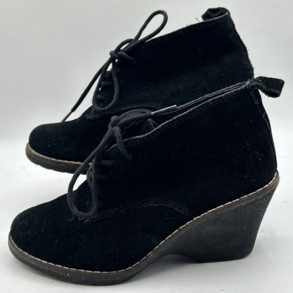 NWT.White Mountain Black Suede Wedge Booties.Size9